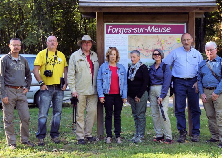 Gruppenbild mit der Bürgermeisterin von Forges Madame Françoise Tessier (4. v.l.)